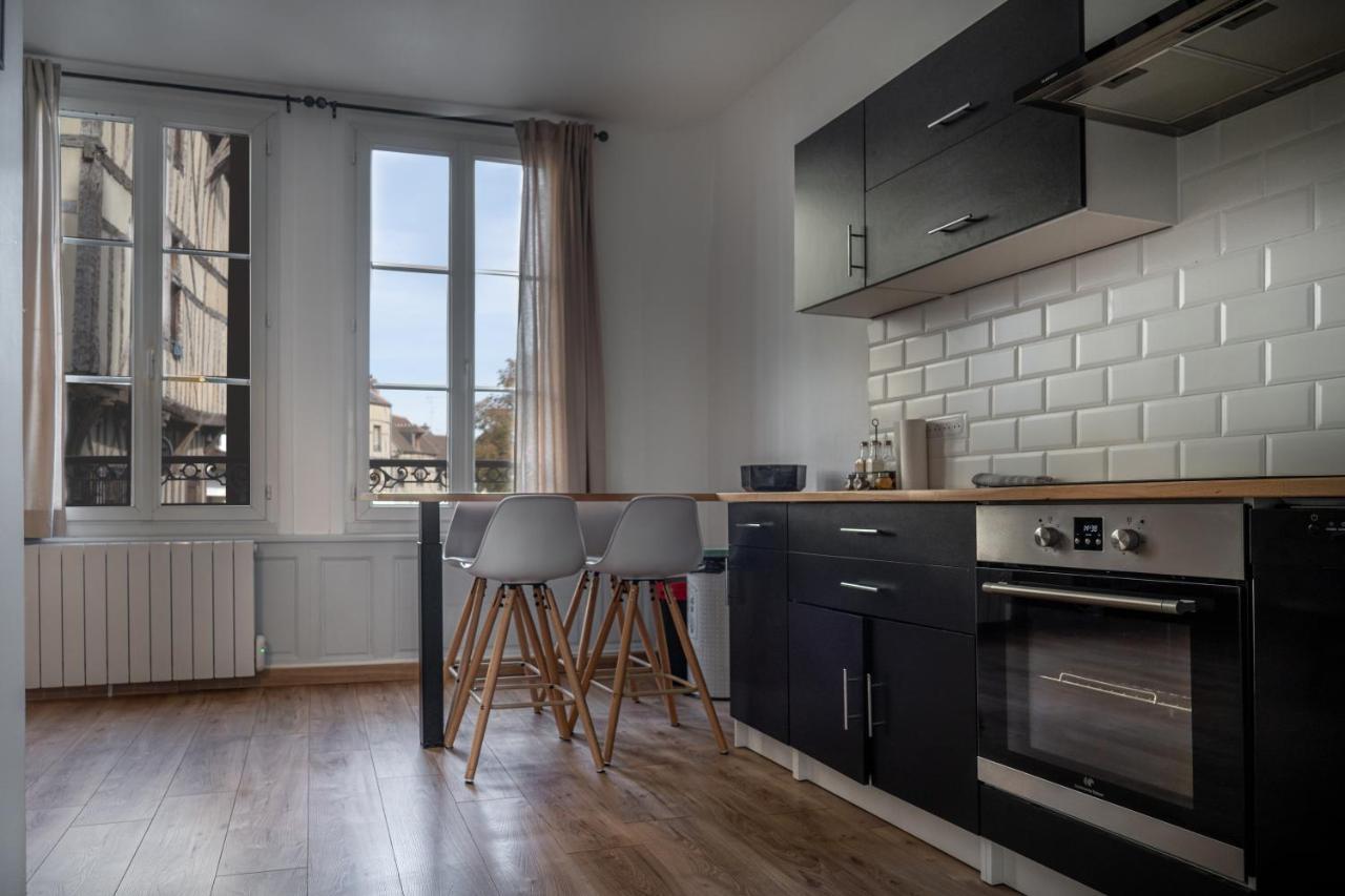 Le Petit Bouchon De Troyes Classe 3 Etoiles Eksteriør bilde