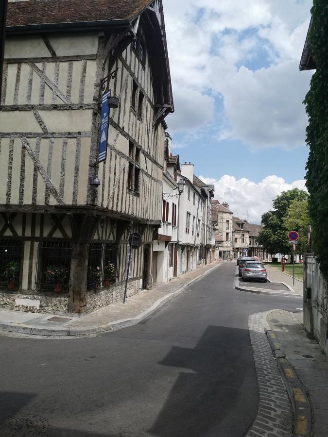 Le Petit Bouchon De Troyes Classe 3 Etoiles Eksteriør bilde